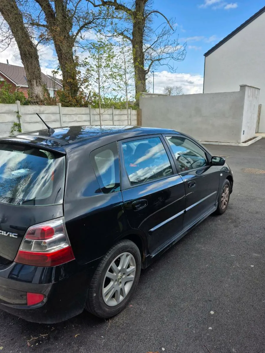 Honda Civic - Image 4