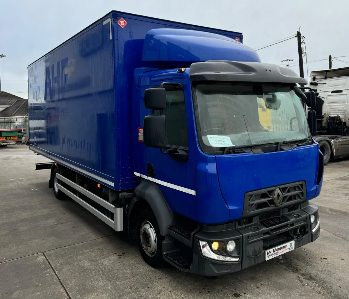 Renault D range 182reg - Image 1