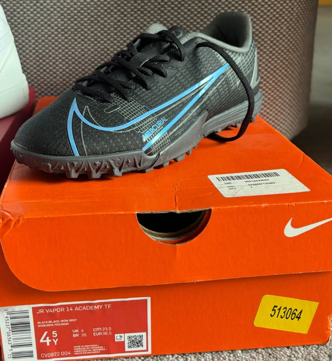 4 PAIRS Kids Shoes - Image 4