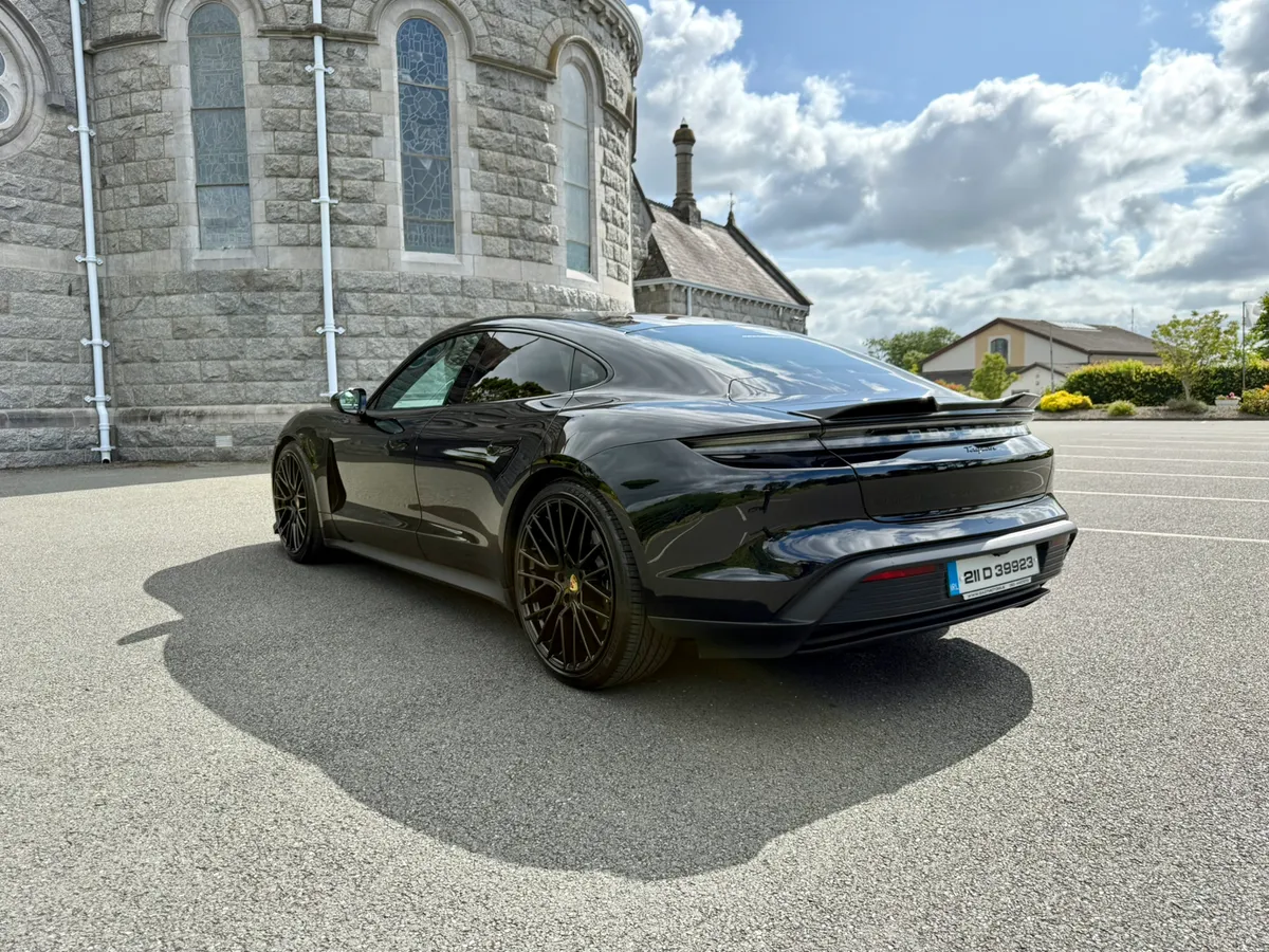 2021 PORSCHE TAYCAN 5 SEATS , €30k Upgrades - Image 4