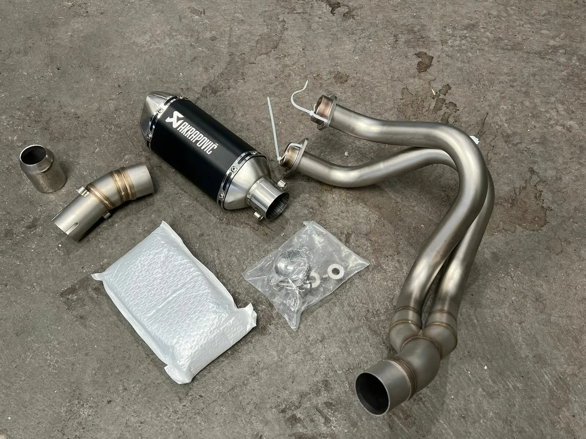 Kawasaki ER6F Full Akrapovic Style Exhaust System, - Image 1