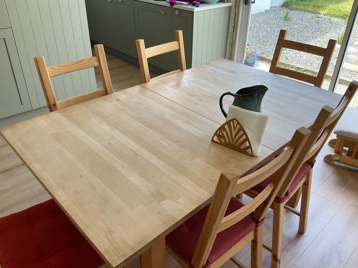 Table and Chairs Dining/Kitchen - Pine - Image 2