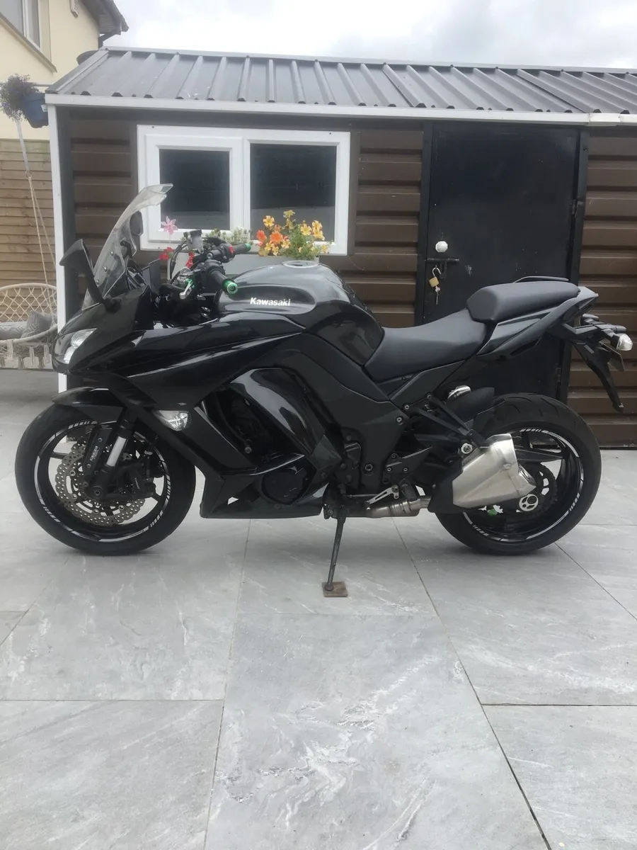 Kawasaki Z1000SX - Image 1