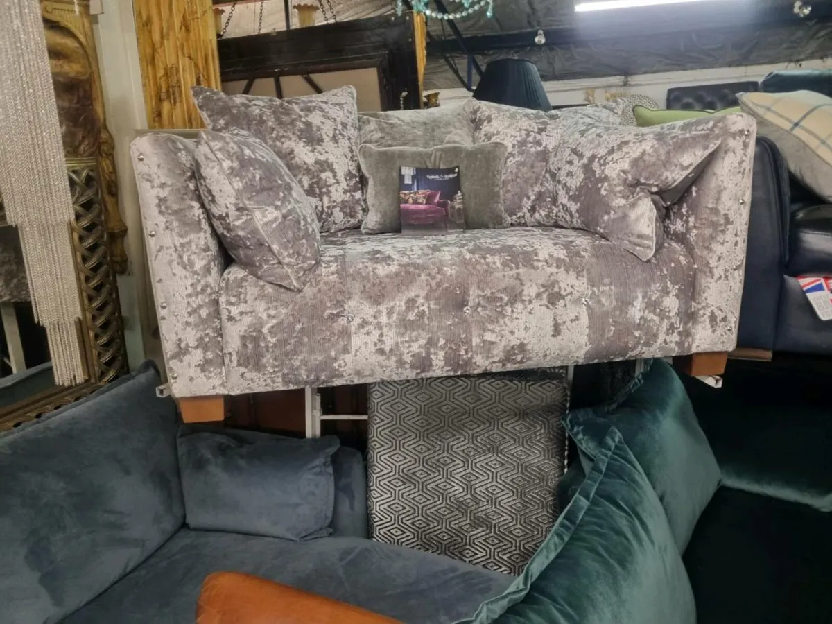 Love seat