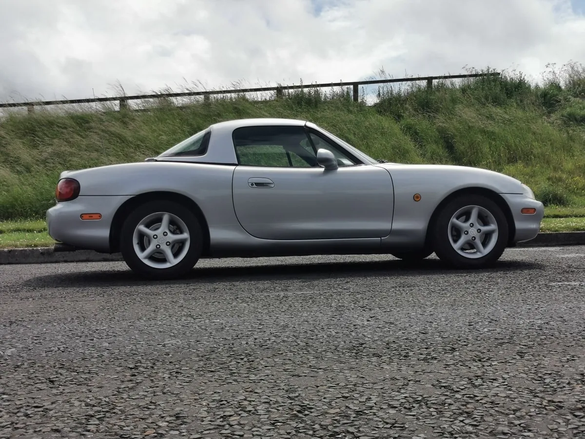 Mazda MX-5 2000 - Image 2