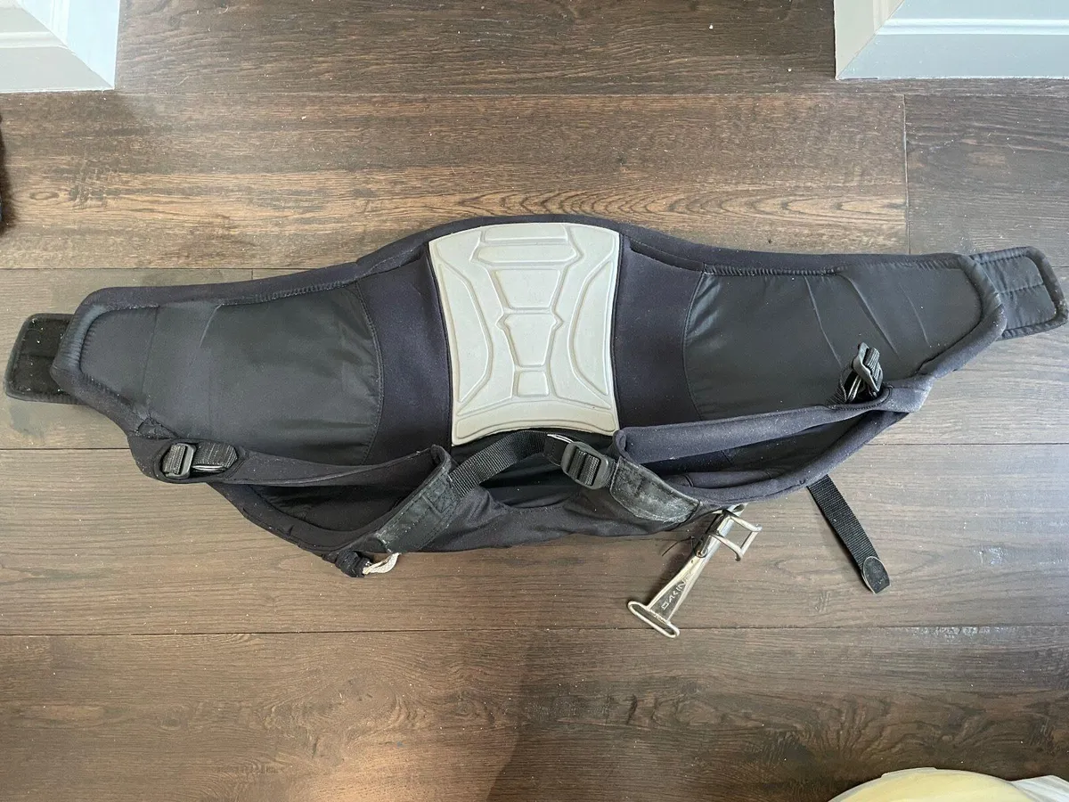 Dakine Kitesurfing harness - Image 2