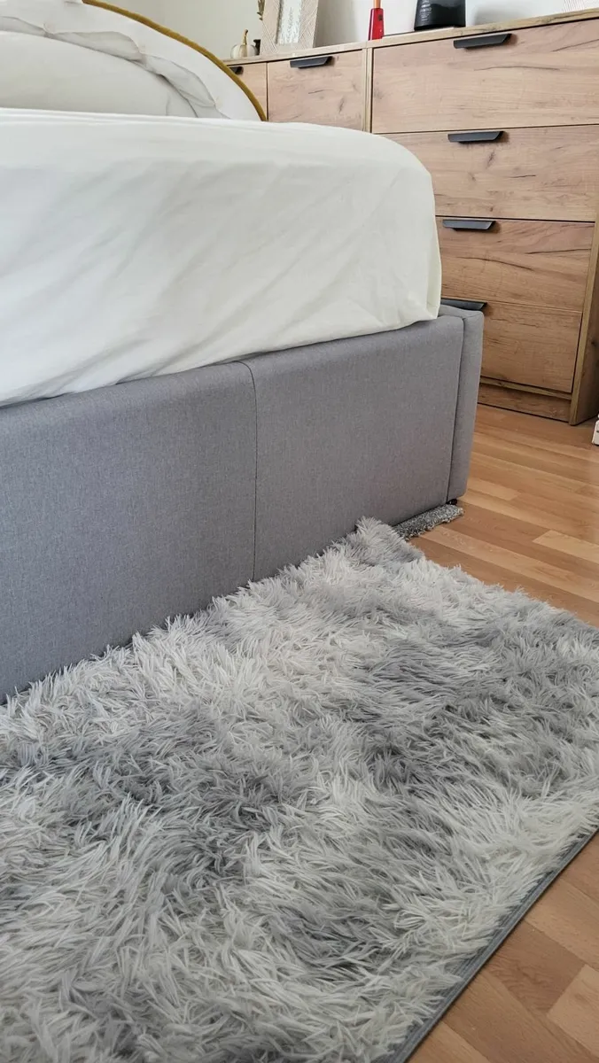 Bed - Image 3