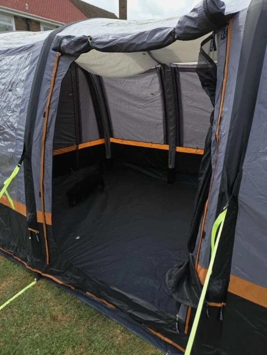 4 person inflatable tent - Image 3