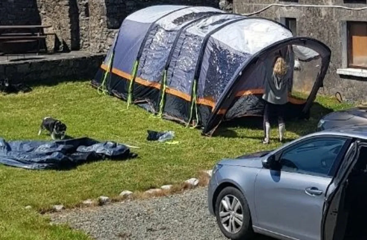 4 person inflatable tent - Image 2
