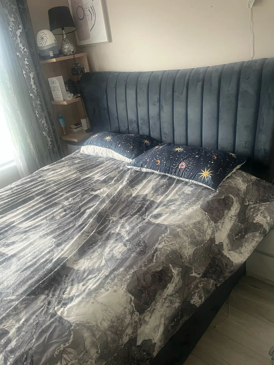 King Size Storage Ottoman Bedframe - Image 1