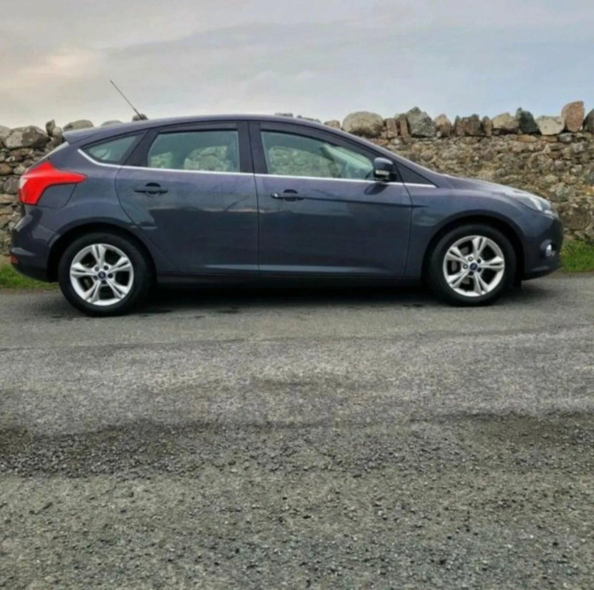 Ford Focus 2013 - Image 2