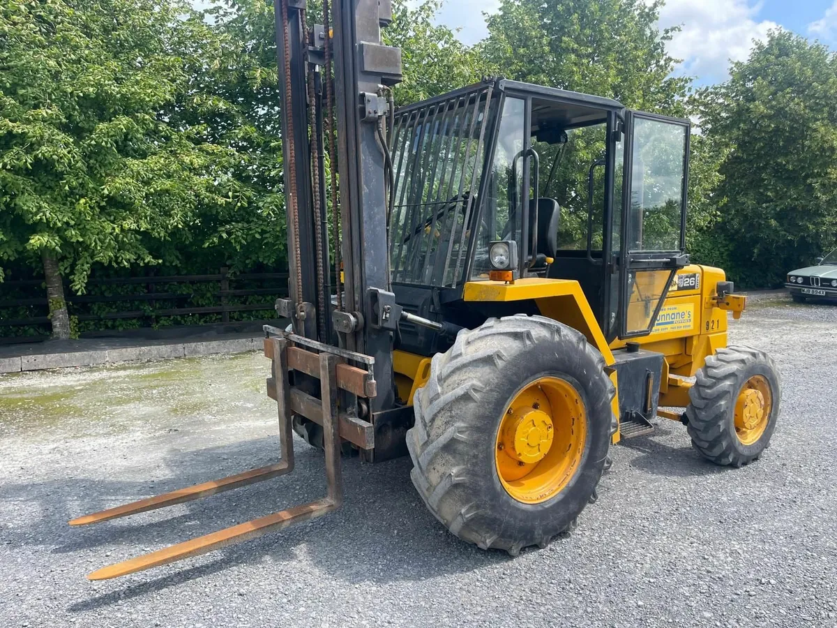 JCB 926 Rough Terrain Fork Lift - Image 2