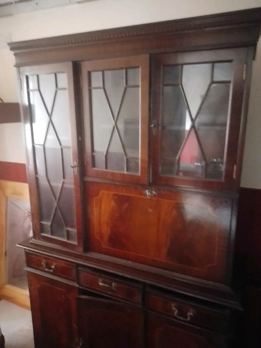 Display cabinets x2 - Image 3