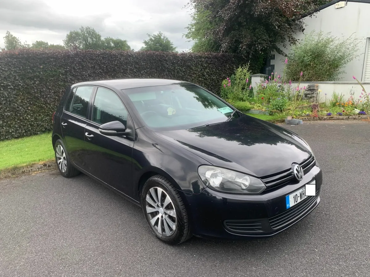Volkswagen Golf 2010 - Image 1