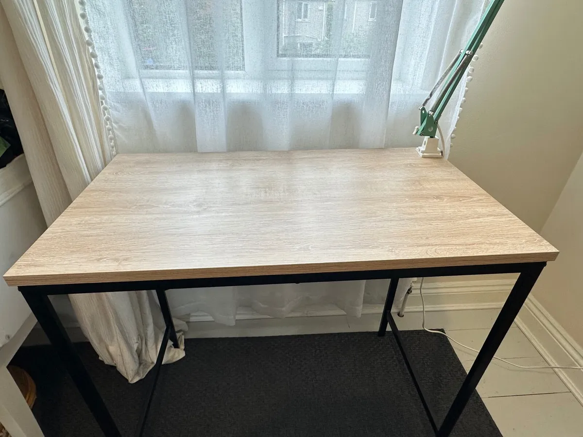 Office table - Image 2