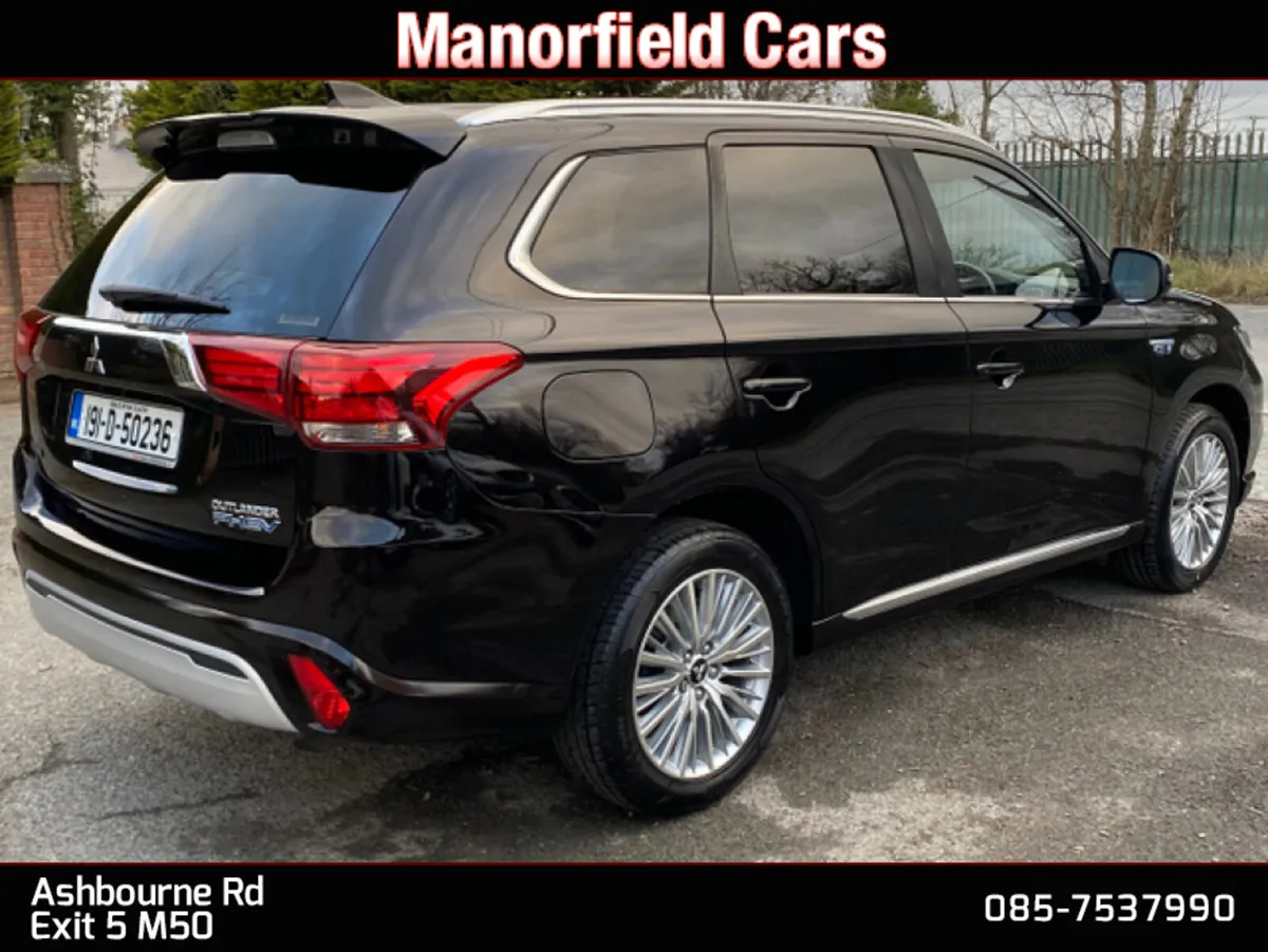 2019 Mitsubishi Outlander PHEV 2.4 Auto 4WD SUV - Image 4