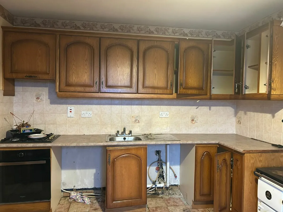 Kitchen Cabinets - Image 4