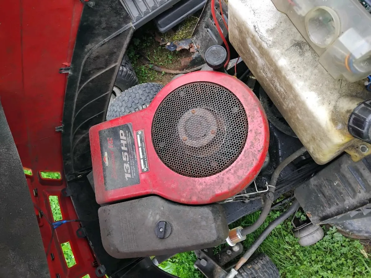 Two Ride on lawnmowers - Image 3