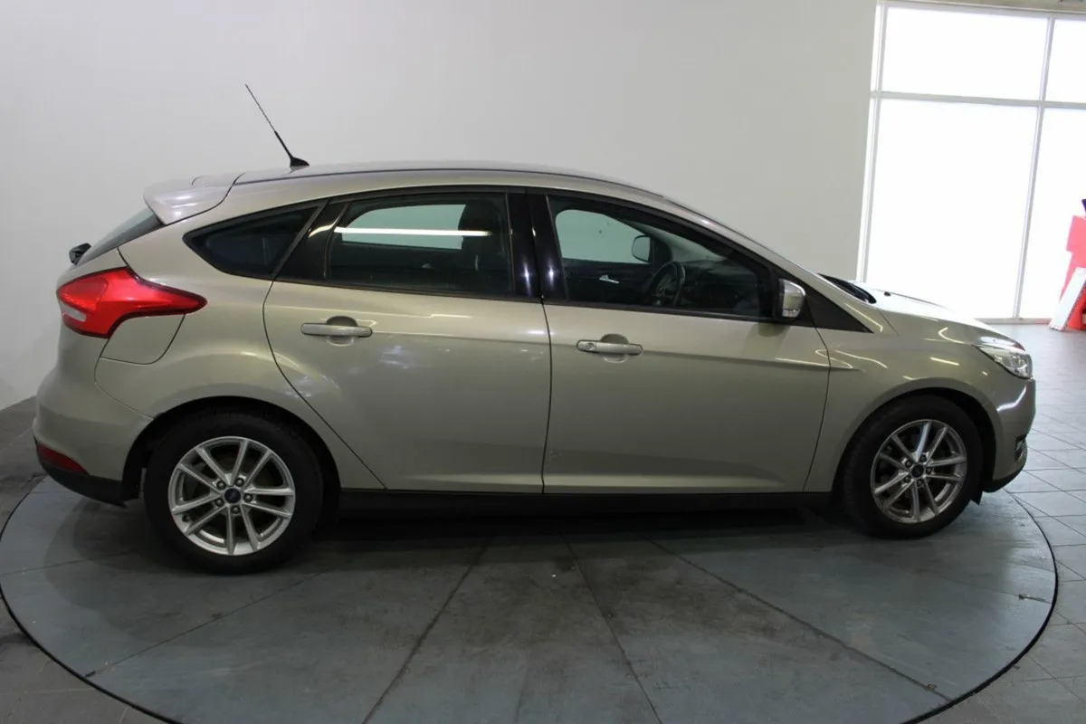 Ford Focus 1.6 Tdci 95ps Style - Image 3