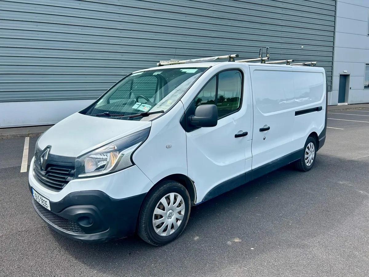 2019 Renault trafic LWB - Image 2