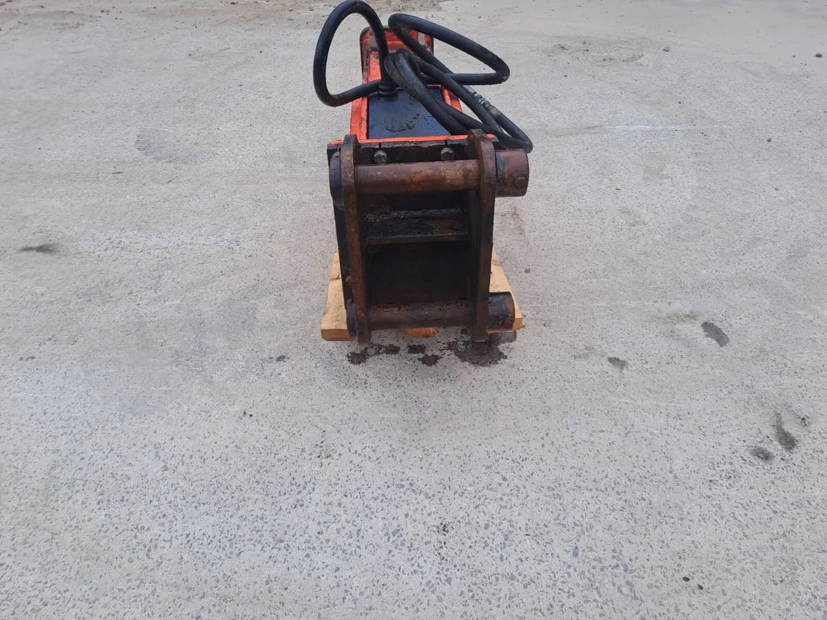 Rammer R12P Used Hydraulic Rock Hammer/Breaker 13T - Image 4