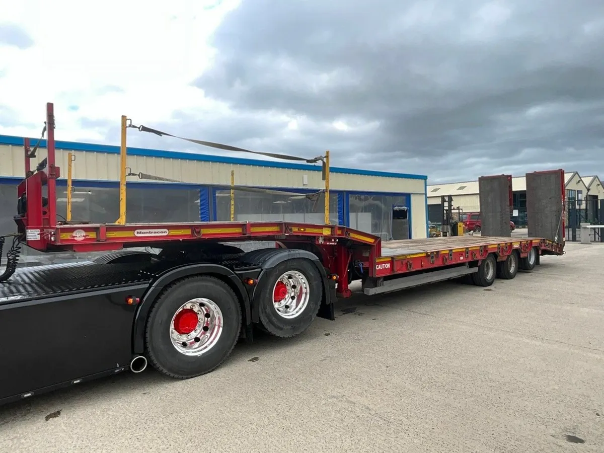 MONTRACON 45ft TRI AXLE LOW LOADER ON AIR - Image 2