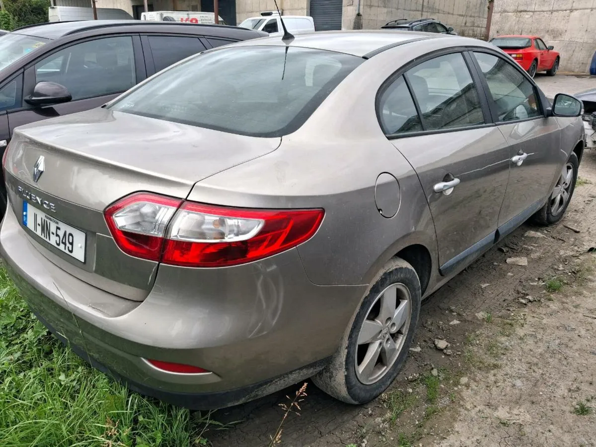 2011 Renault Fluence Parts - Image 3