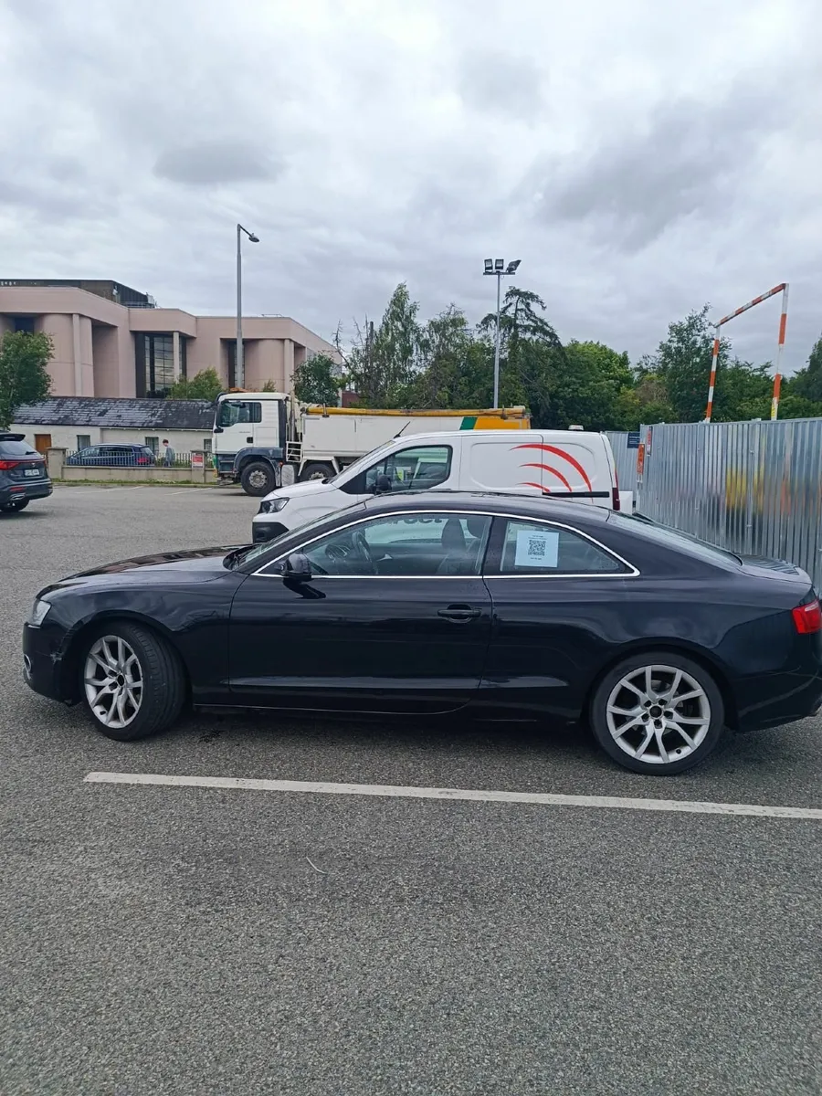 Black Audi A5 2009 - Image 2