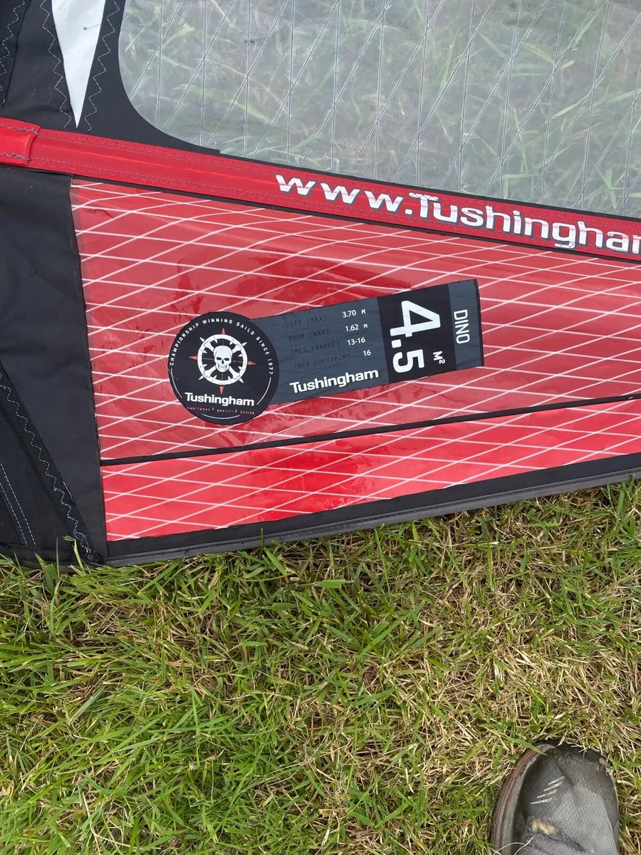 Windsurfing - Image 1