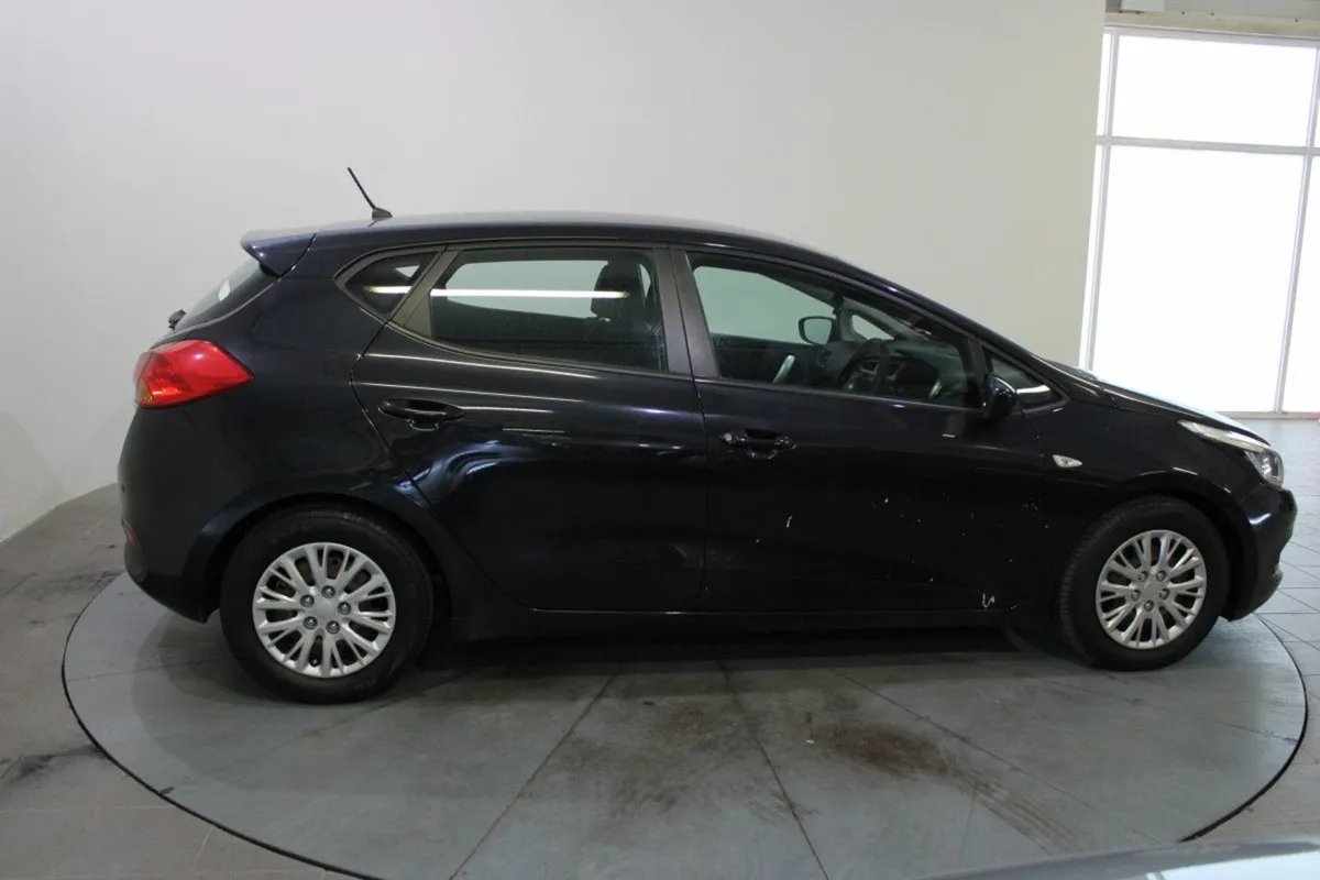 Kia Ceed 1.6 TX Diesel - Image 3