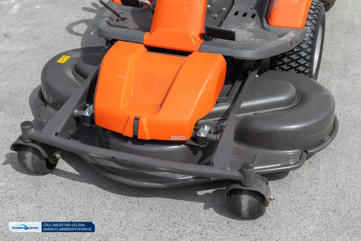 2020 Husqvarna R320Ts AWD ride-on lawnmower - Image 3