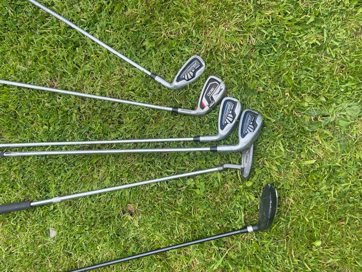 6,7,9,pw + putter + 3 wood - Image 1
