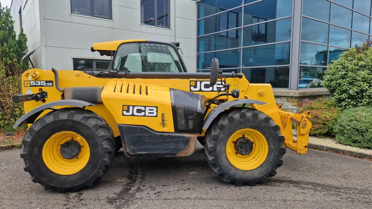 2013 JCB 535-95 Agri Super - Image 1
