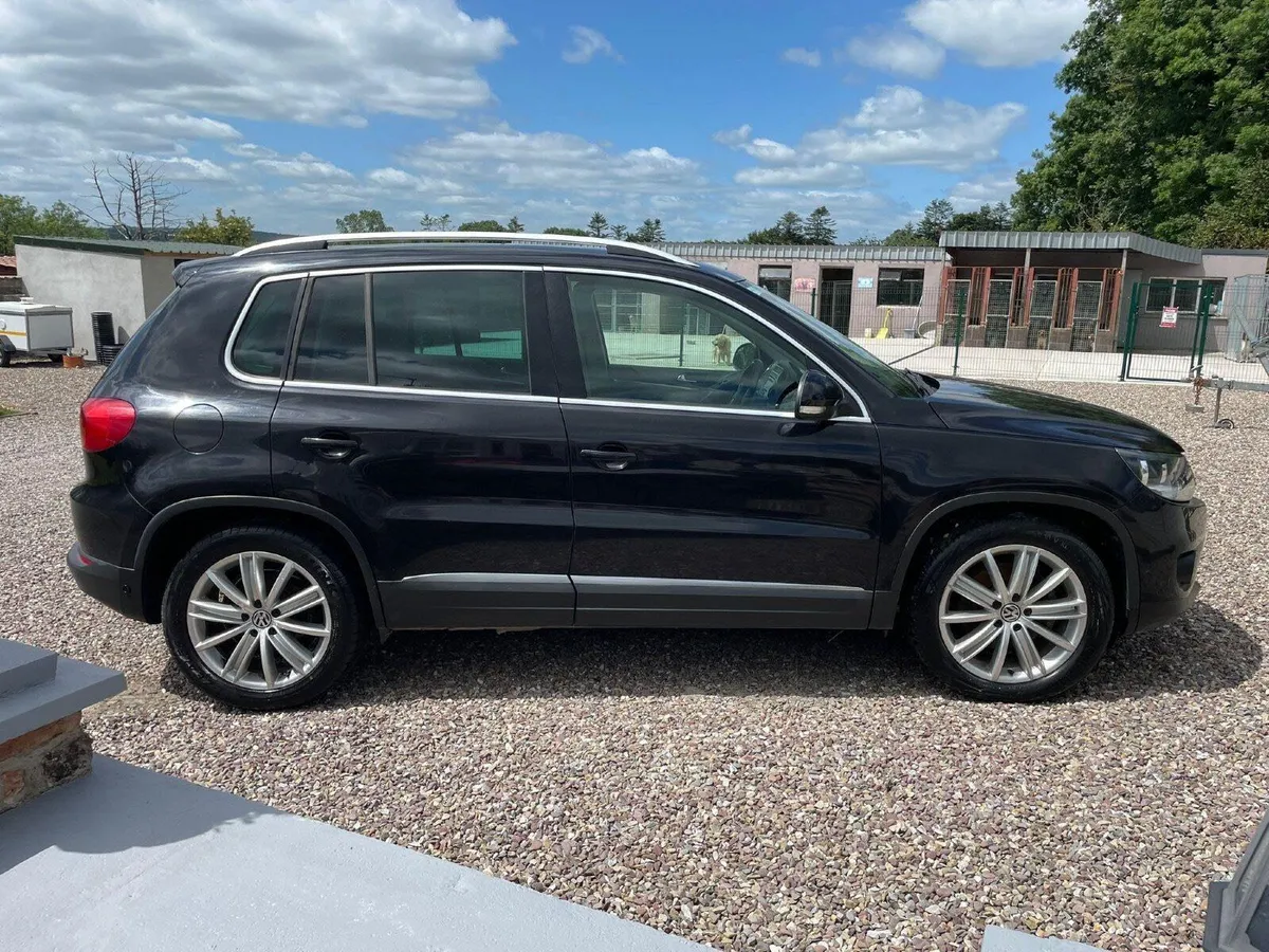 Volkswagen Tiguan 2014 - Image 2