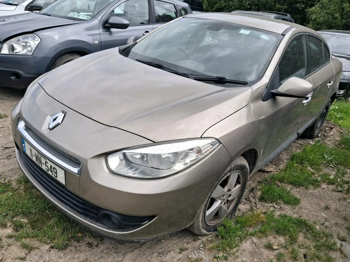 2011 Renault Fluence Parts - Image 1