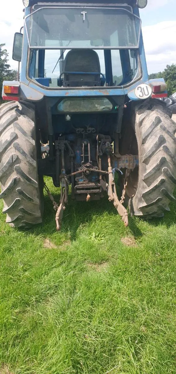 Ford 7700 - Image 2