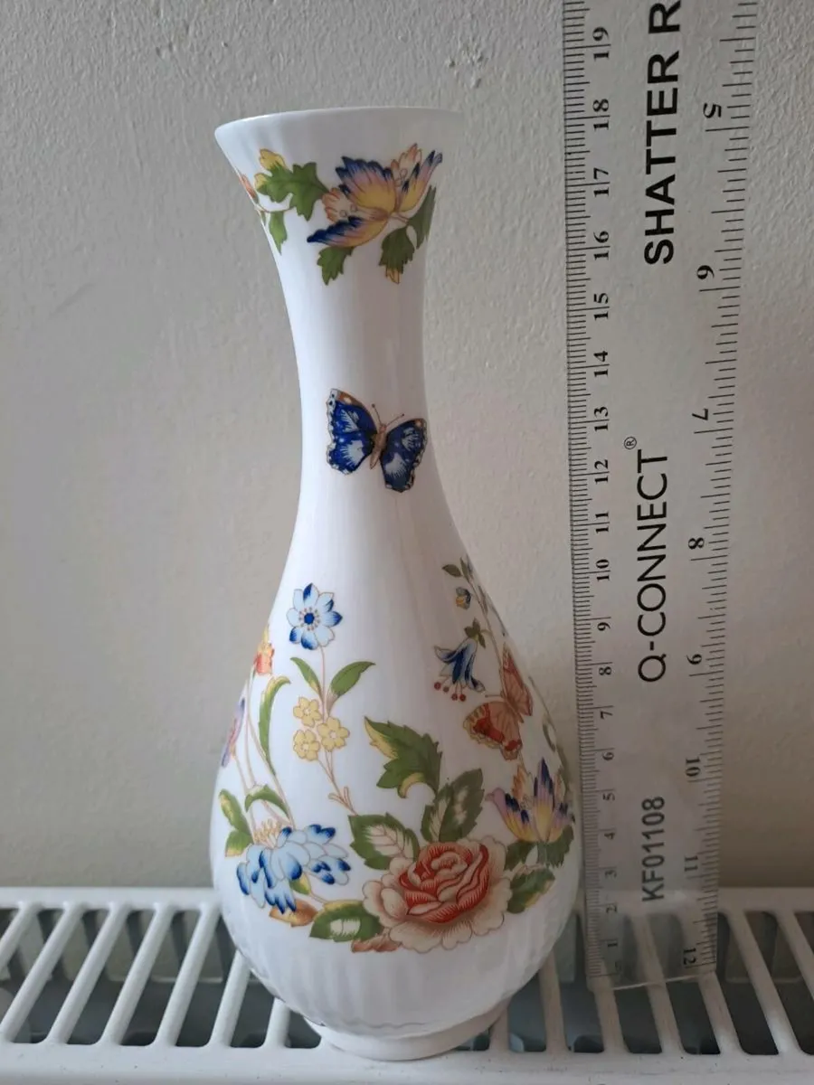 Aynsley Cottage Garden vase - Image 2