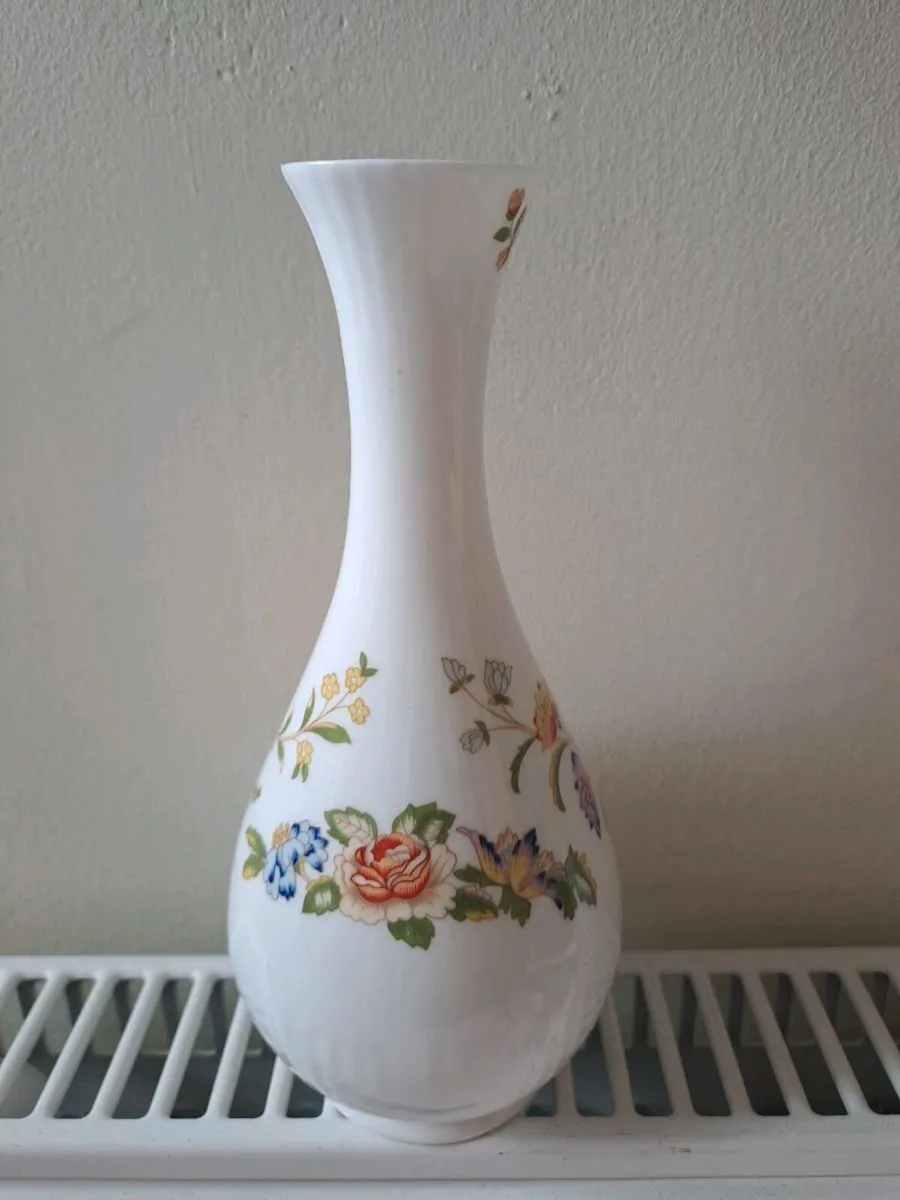 Aynsley Cottage Garden vase - Image 3
