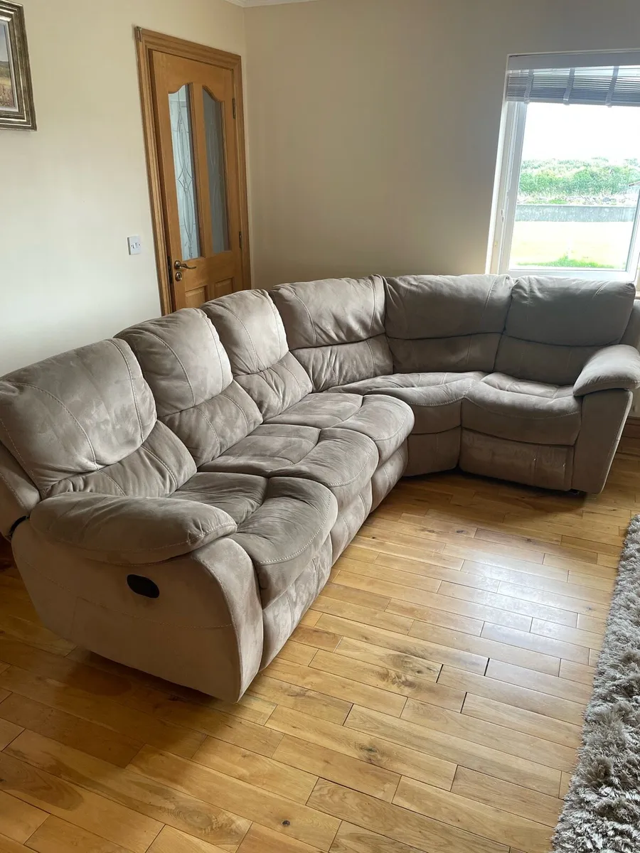 Corner Sofa - Image 1