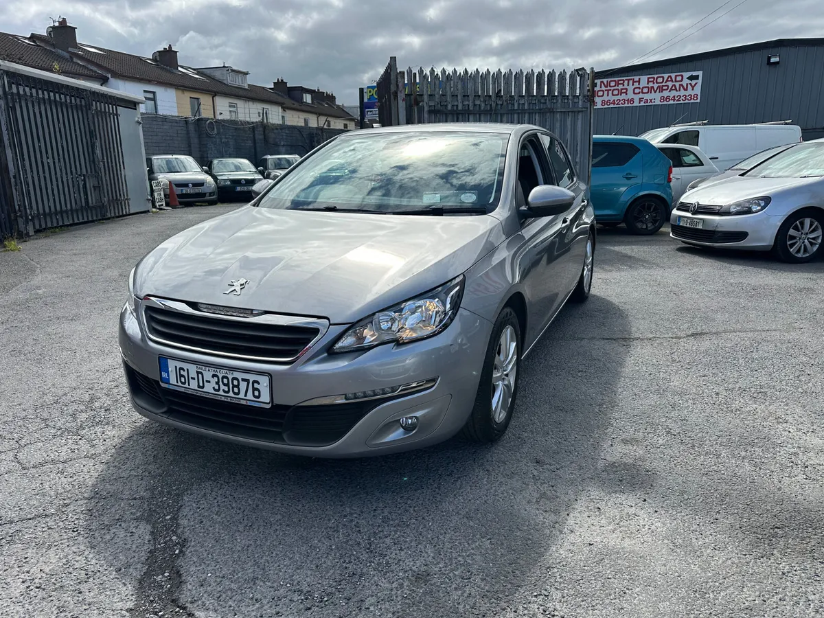 Peugeot 308 1.2 Petrol NCT TAX LOW KMS - Image 4