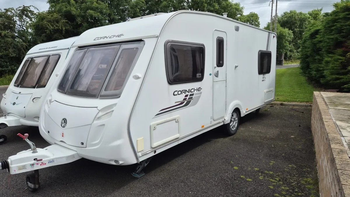 Swift cornche 4 berth fixed bedroom - Image 1