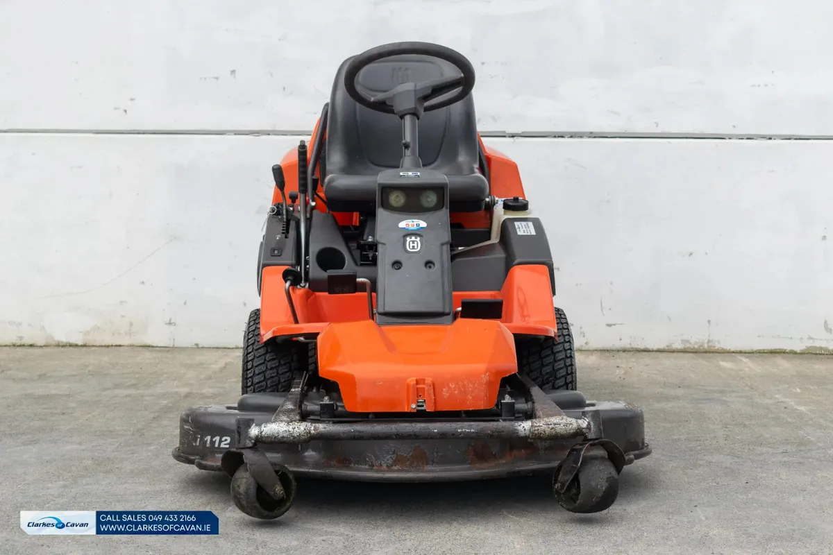 2018 Husqvarna R418ts ride-on lawnmower - Image 2