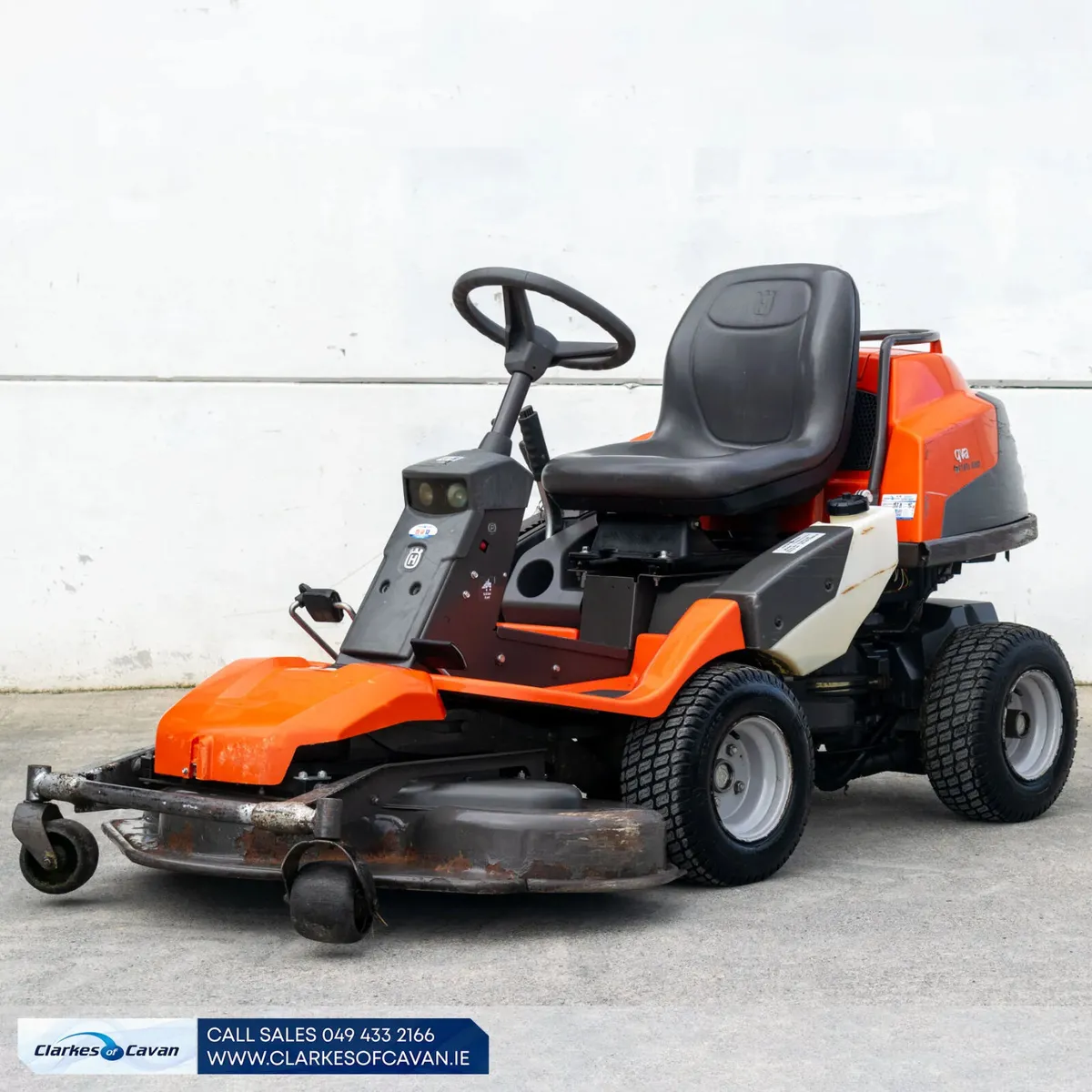 2018 Husqvarna R418ts ride-on lawnmower - Image 1