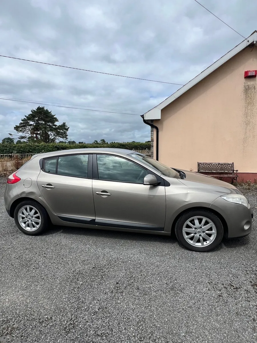 Renault Megane 2010 - Image 4