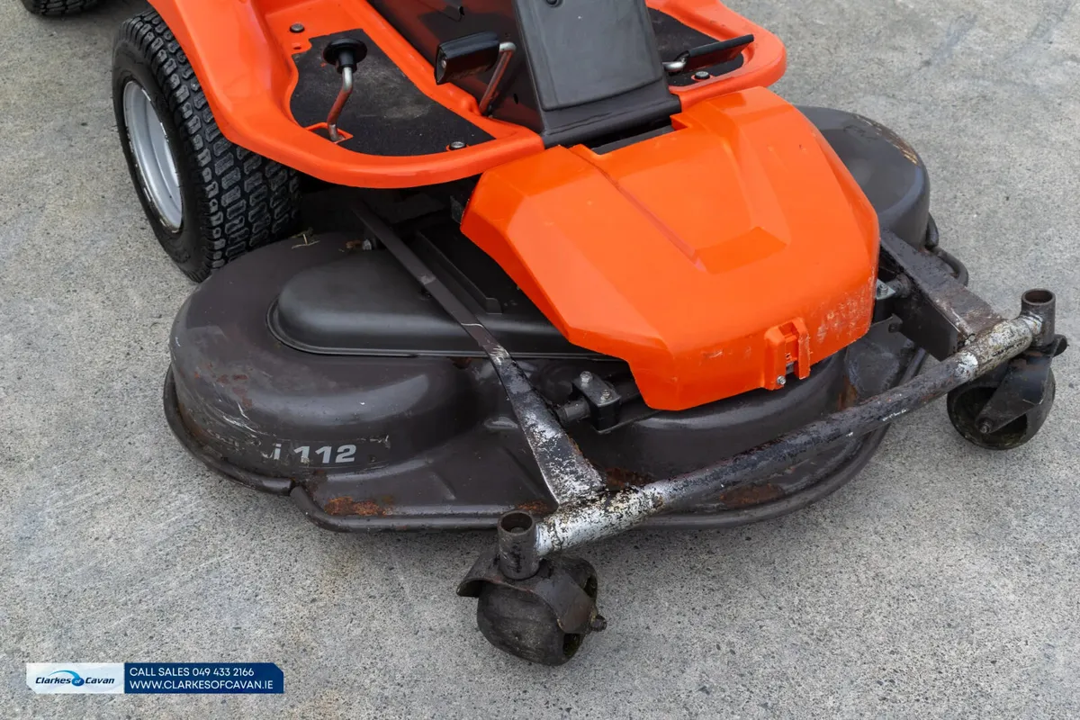 2018 Husqvarna R418ts ride-on lawnmower - Image 3