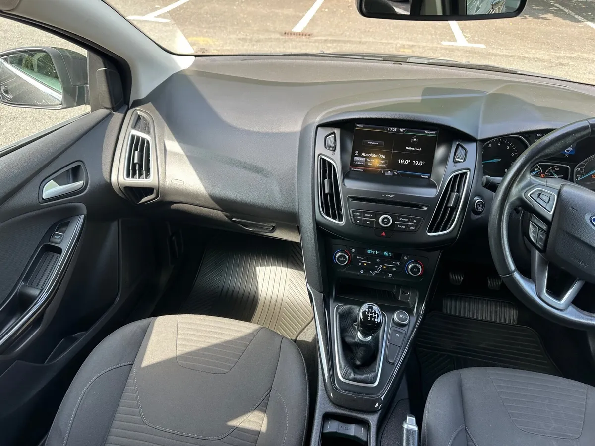 Ford Focus 1.0 TITANIUM New NCT!! - Image 3