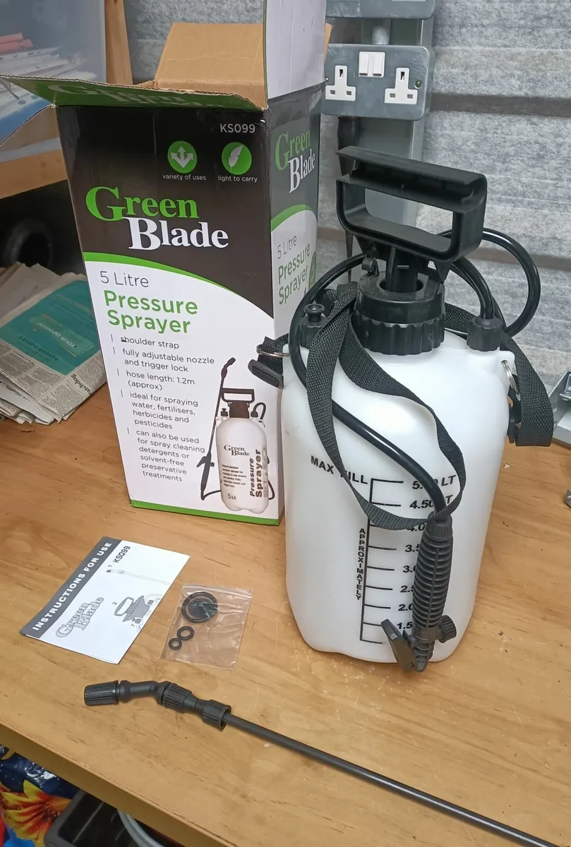 Pressure Sprayer 5 litres - Image 1