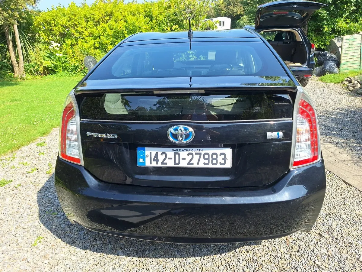 Toyota Prius 2014 - Image 1