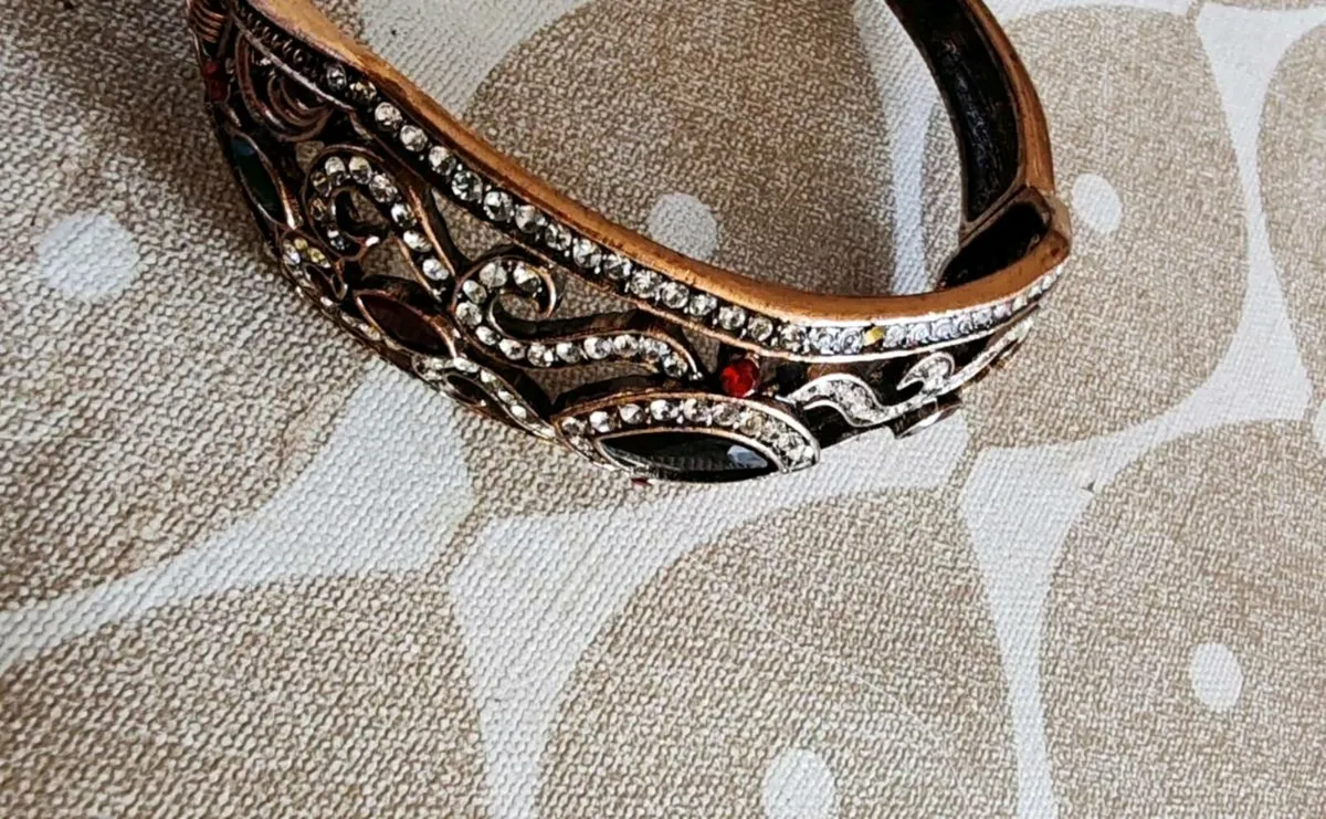 Retro bangle - Image 3