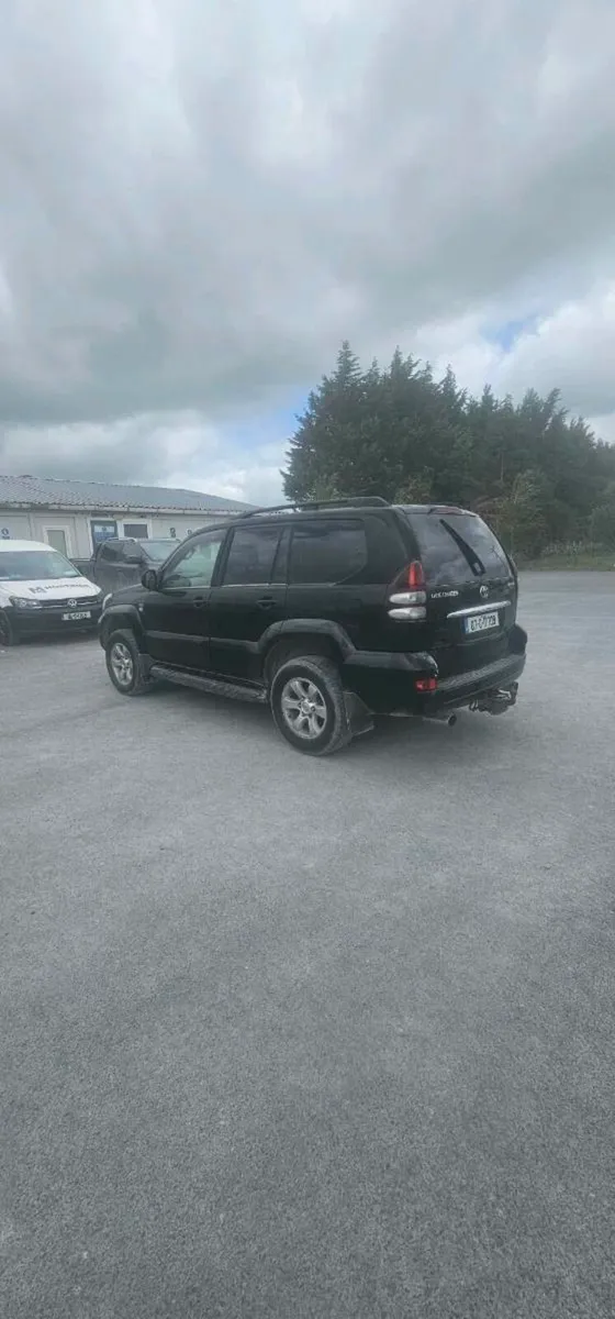 Landcruiser 5 Seat Commercial - Image 1